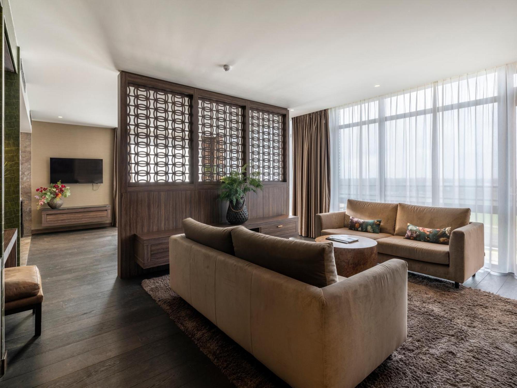 Hotel Der Valk 4*